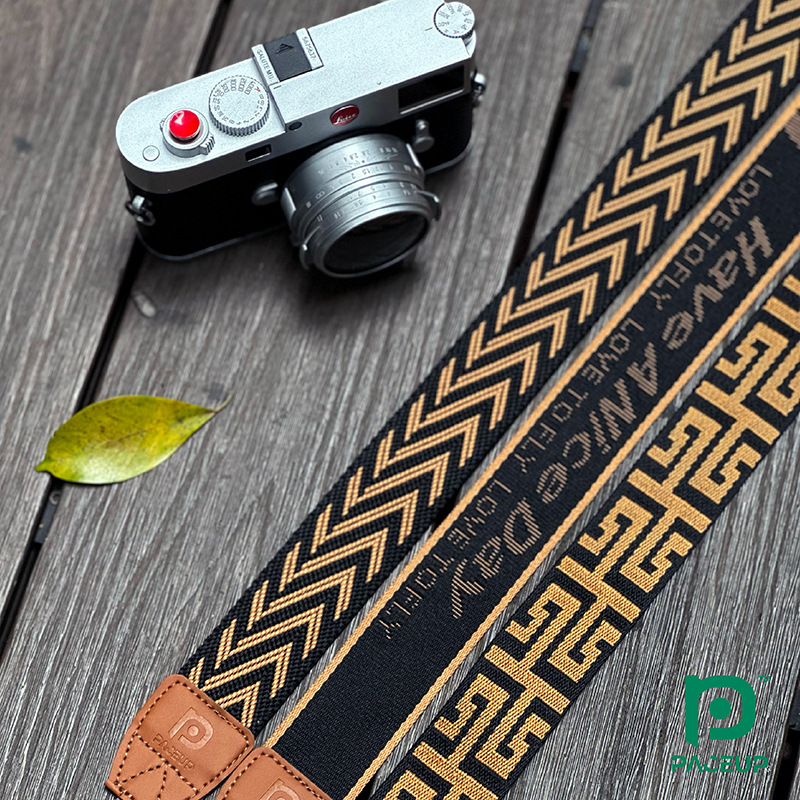 Camera Strap Embroidery Classi - Embroidery Alpha 评论和价格