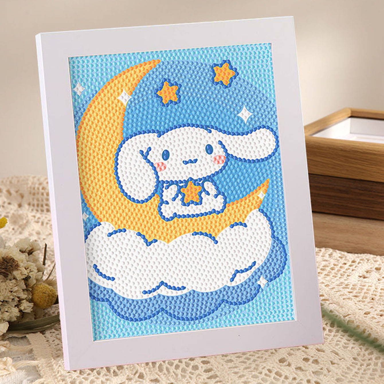 Sanliou Moon Jade Guigou Cryst - Embroidery Art 评论和价格
