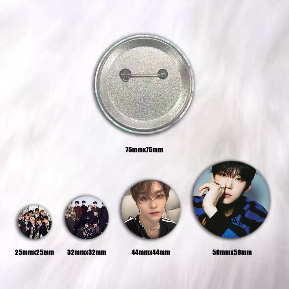 ALD1 ALPHA DRIVE ONE Brooches  - Embroidery Alpha 评论和价格
